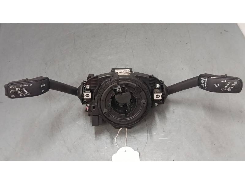 MANDO LUCES 2Q0953502A 2Q0953521AE 