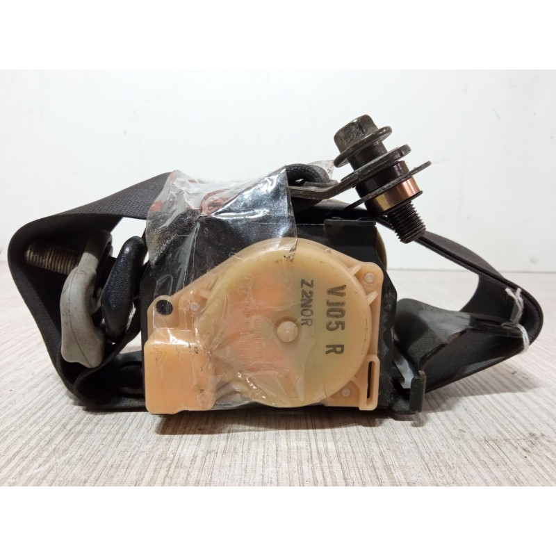 Recambio de cinturon con pretensor delantero derecho para honda jazz ii (gd_, ge3, ge2) 1.2 i-dsi (gd5, ge2) referencia OEM IAM 