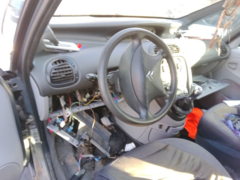 citroën xsara picasso (n68) del año 2007