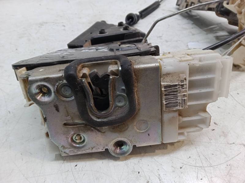 CERRADURA PUERTA DELANTERA DERECHA 