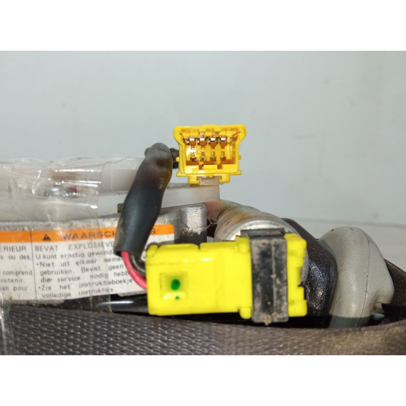 Recambio de cinturon con pretensor delantero derecho para honda jazz ii (gd_, ge3, ge2) 1.2 i-dsi (gd5, ge2) referencia OEM IAM 