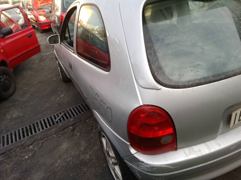 opel corsa b (s93) del año 1999