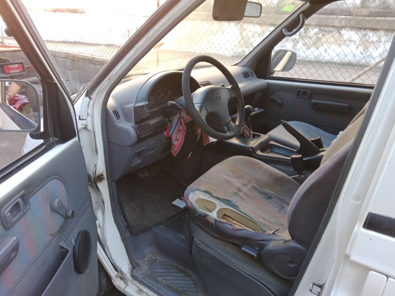 nissan vanette cargo furgoneta (hc 23) del año 1998