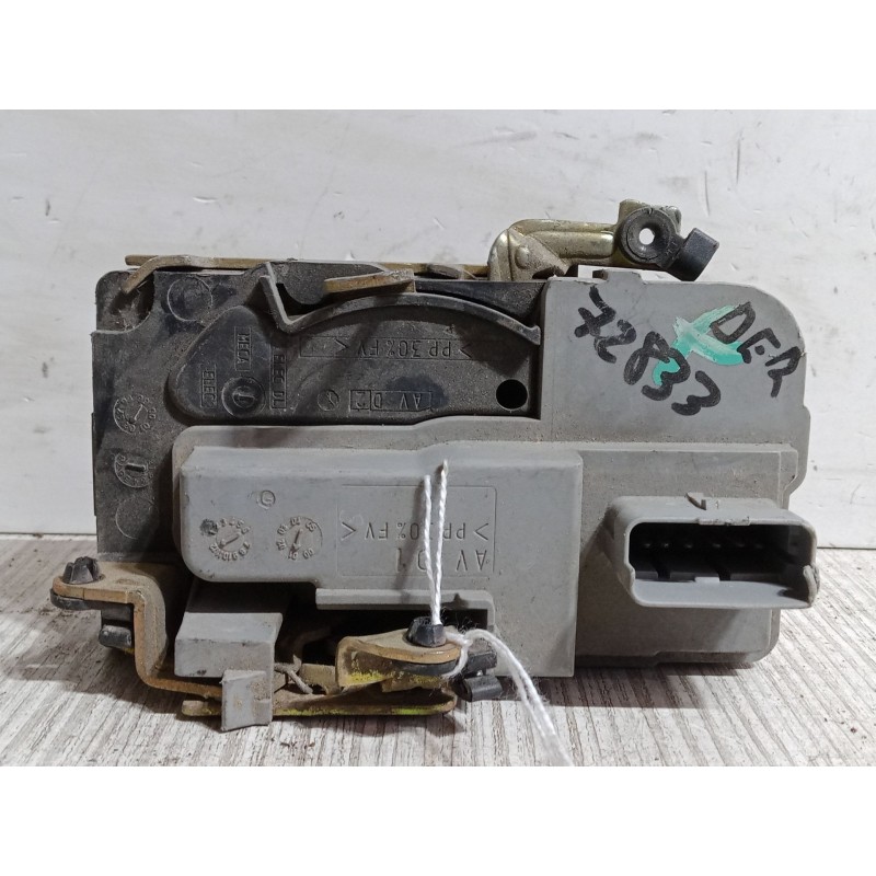 Recambio de cerradura puerta delantera derecha para peugeot 206 hatchback (2a/c) 1.4 hdi eco 70 referencia OEM IAM   