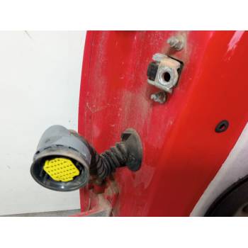 PUERTA DELANTERA DERECHA 