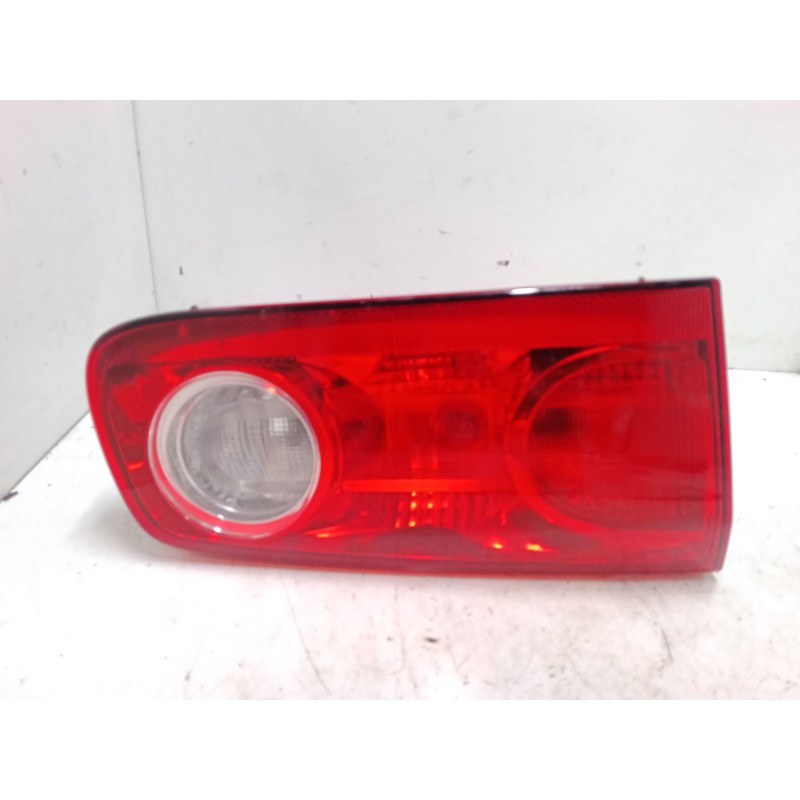 Recambio de piloto trasero porton izquierdo para renault laguna ii (bg0/1_) 1.6 16v (bg1g, bg1h) referencia OEM IAM   