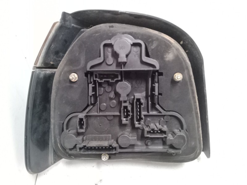 Recambio de piloto trasero derecho para volkswagen golf iii cabriolet (1e7) 1.6 referencia OEM IAM    Recambio de piloto trasero derecho para volkswagen golf iii cabriolet (1e7) 1.6 referencia OEM IAM