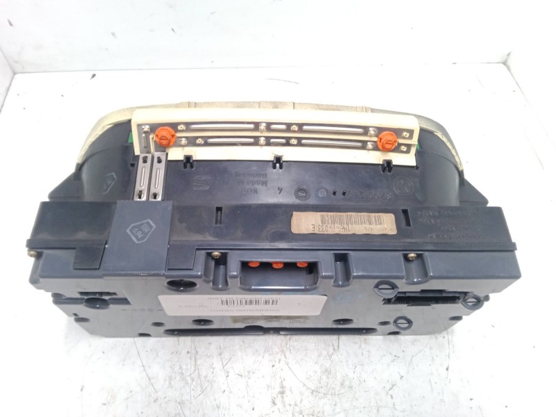 Recambio de cuadro instrumentos para volkswagen golf iii cabriolet (1e7) 1.6 referencia OEM IAM    Recambio de cuadro instrumentos para volkswagen golf iii cabriolet (1e7) 1.6 referencia OEM IAM