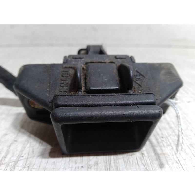 Recambio de cerradura maletero / porton para renault clio ii (bb_, cb_) 1.4 16v (b/cb0p, bb13) referencia OEM IAM   