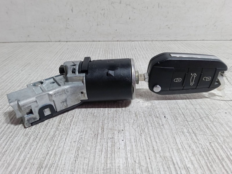 Recambio de clausor para citroën c4 cactus 1.2 thp 110 referencia OEM IAM   