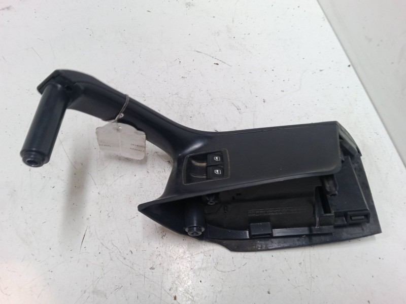Recambio de mando elevalunas delantero izquierdo para seat ibiza iv (6j5, 6p1) 1.4 referencia OEM IAM    Recambio de mando elevalunas delantero izquierdo para seat ibiza iv (6j5, 6p1) 1.4 referencia OEM IAM