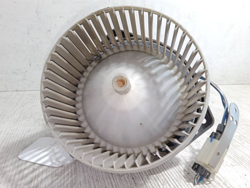 Recambio de motor calefaccion para nissan terrano ii (r20) 2.7 td 4wd referencia OEM IAM    Recambio de motor calefaccion para nissan terrano ii (r20) 2.7 td 4wd referencia OEM IAM