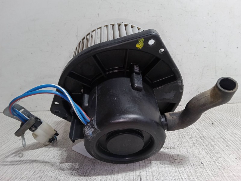 Recambio de motor calefaccion para nissan terrano ii (r20) 2.7 td 4wd referencia OEM IAM    Recambio de motor calefaccion para nissan terrano ii (r20) 2.7 td 4wd referencia OEM IAM