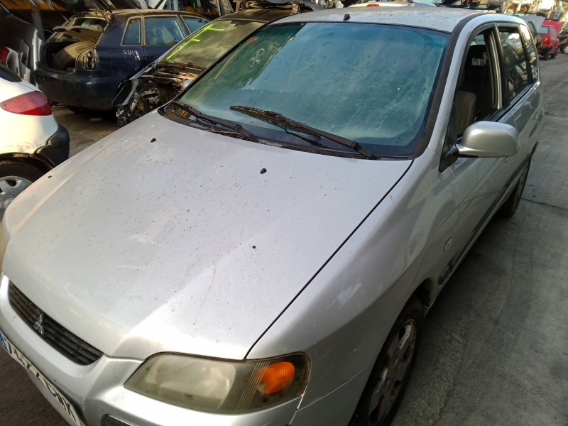 mitsubishi space star monospace (dg_a) del año 2003