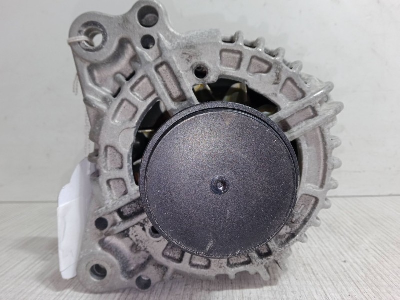 Recambio de alternador para volkswagen polo iv (9n_, 9a_) 1.4 tdi referencia OEM IAM 0986042810  