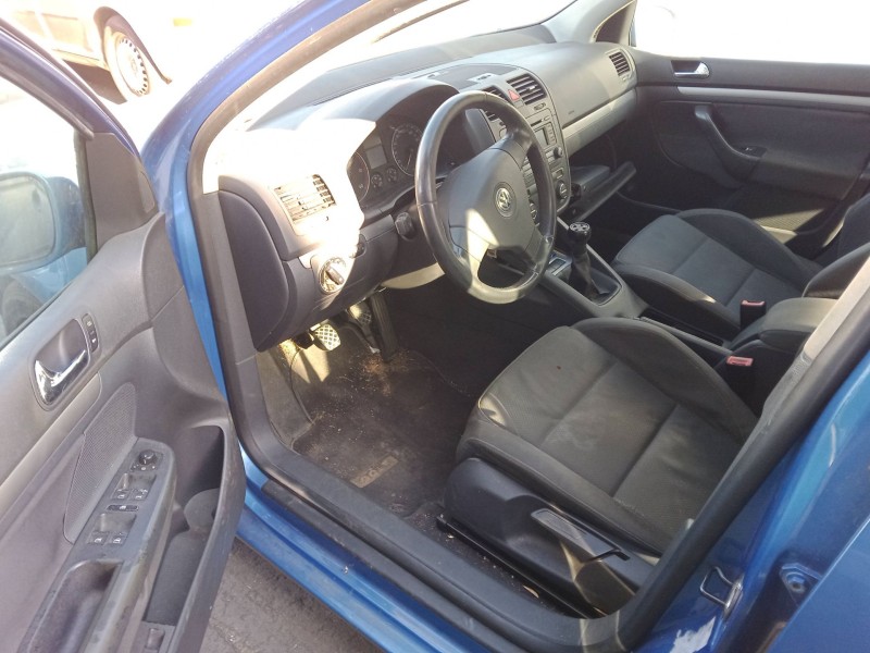 volkswagen golf v (1k1) del año 2004