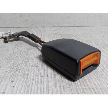 ANCLAJE CINTURON DELANTERO IZQUIERDO 