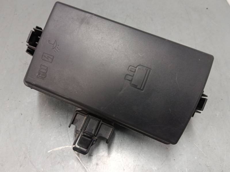 CAJA RELES / FUSIBLES 5Q0907361G 