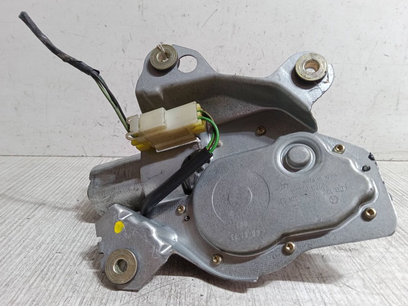 Recambio de motor limpia trasero para nissan terrano ii (r20) 2.7 td 4wd referencia OEM IAM    Recambio de motor limpia trasero para nissan terrano ii (r20) 2.7 td 4wd referencia OEM IAM