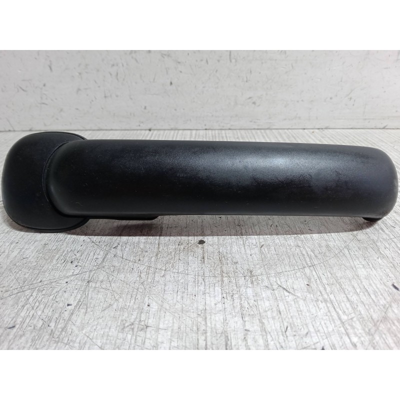 Recambio de maneta exterior puerta delantera izquierda para nissan terrano ii (r20) 2.7 td 4wd referencia OEM IAM   