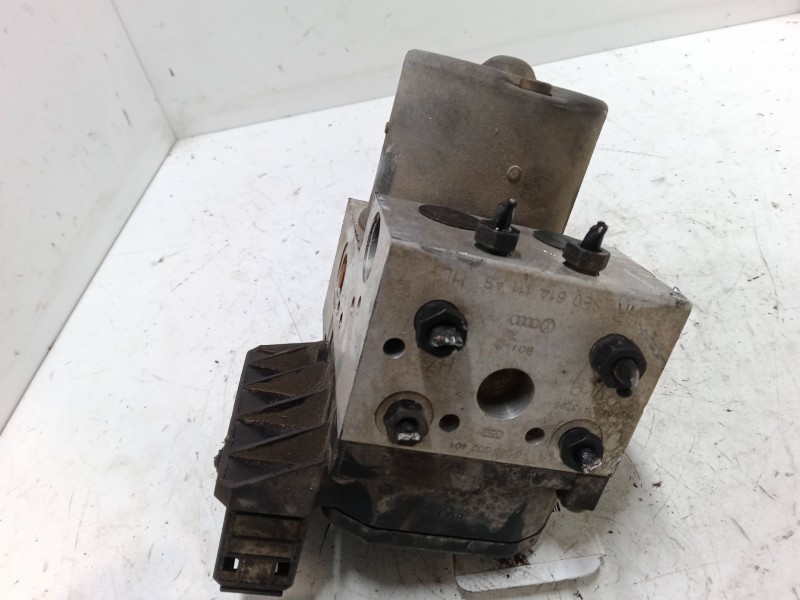 Recambio de abs para audi a6 c5 avant (4b5, 4b6) 2.5 tdi referencia OEM IAM 8E0614111AS   Recambio de abs para audi a6 c5 avant (4b5, 4b6) 2.5 tdi referencia OEM IAM 8E0614111AS