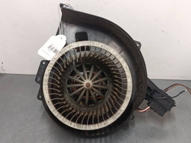 MOTOR CALEFACCION 6R1819015A 