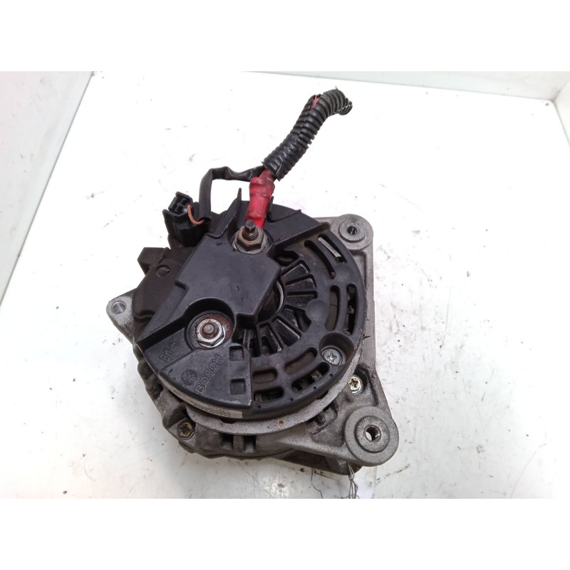 Recambio de alternador para renault clio iii (br0/1, cr0/1) 1.4 16v referencia OEM IAM 7711368458  
