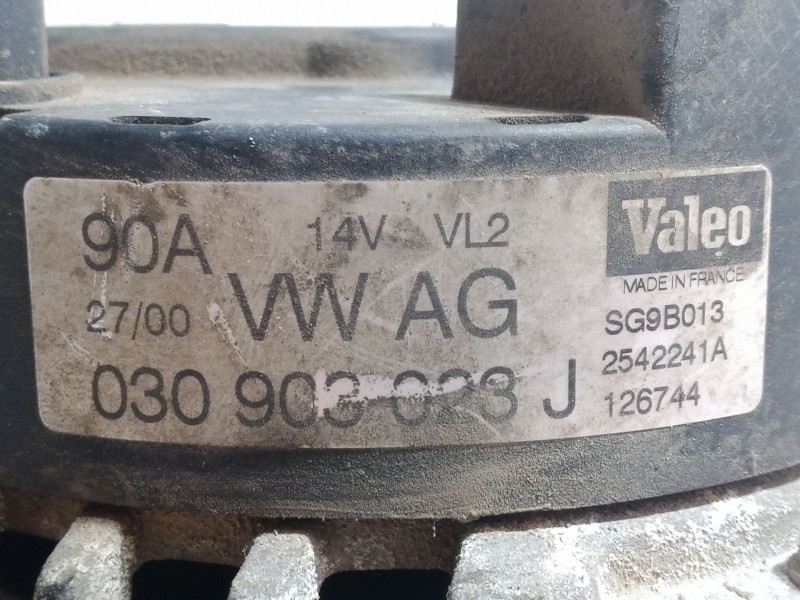 Recambio de alternador para volkswagen golf iv (1j1) 1.8 t referencia OEM IAM 030903023J  