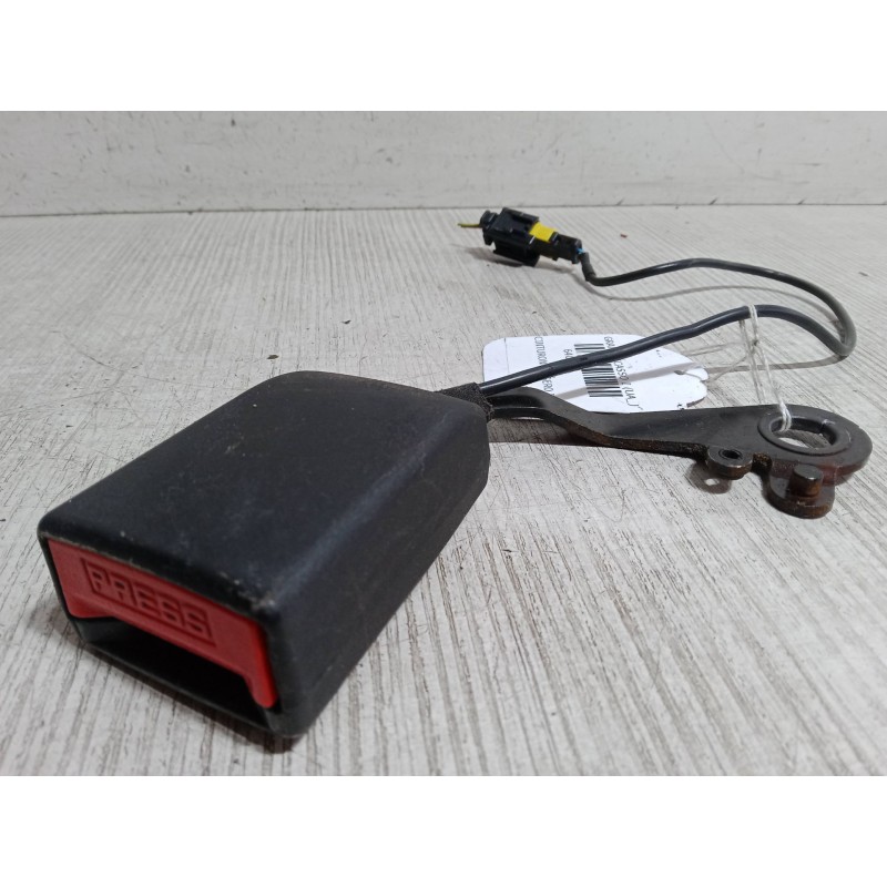 Recambio de anclaje cinturon trasero izquierdo para citroën c4 grand picasso i (ua_) 2.0 hdi 150 referencia OEM IAM   