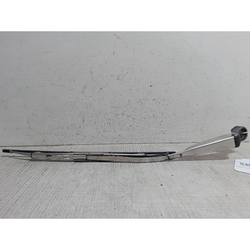 Recambio de brazo limpia trasero para nissan almera i hatchback (n15) 1.4 referencia OEM IAM   