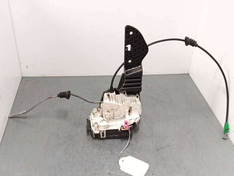 CERRADURA PUERTA DELANTERA DERECHA 