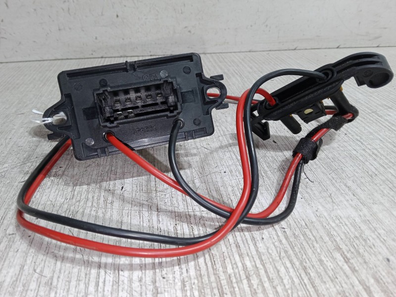 Recambio de resistencia calefaccion para renault twingo ii (cn0_) 1.2 16v (cn04, cn0a, cn0b) referencia OEM IAM   