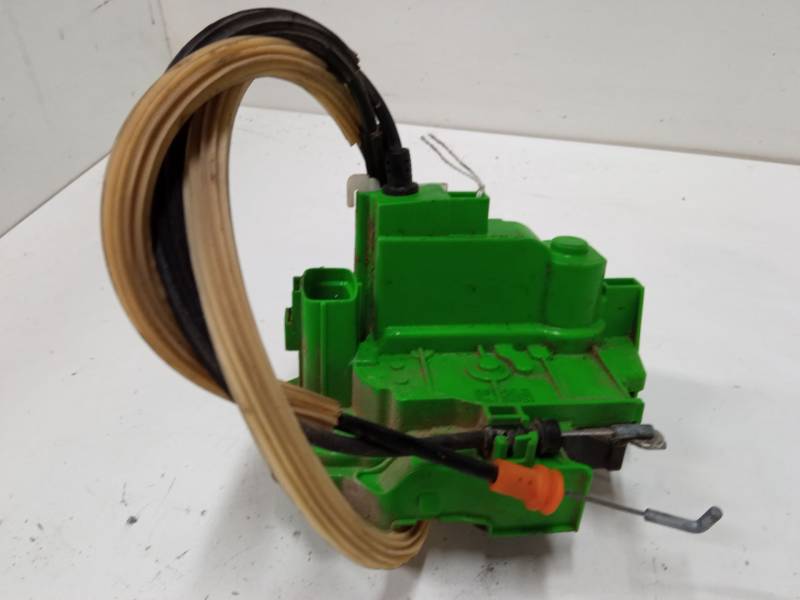 CERRADURA PUERTA DELANTERA DERECHA 