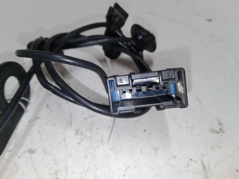 Recambio de anclaje cinturon delantero izquierdo para peugeot partner tepee 1.6 hdi 90 referencia OEM IAM    Recambio de anclaje cinturon delantero izquierdo para peugeot partner tepee 1.6 hdi 90 referencia OEM IAM