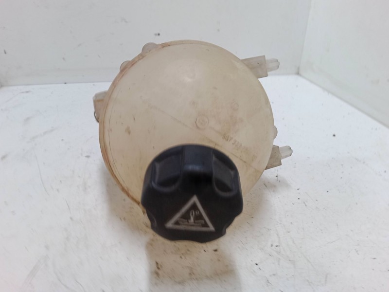 Recambio de botella expansion para peugeot partner tepee 1.6 hdi 90 referencia OEM IAM    Recambio de botella expansion para peugeot partner tepee 1.6 hdi 90 referencia OEM IAM