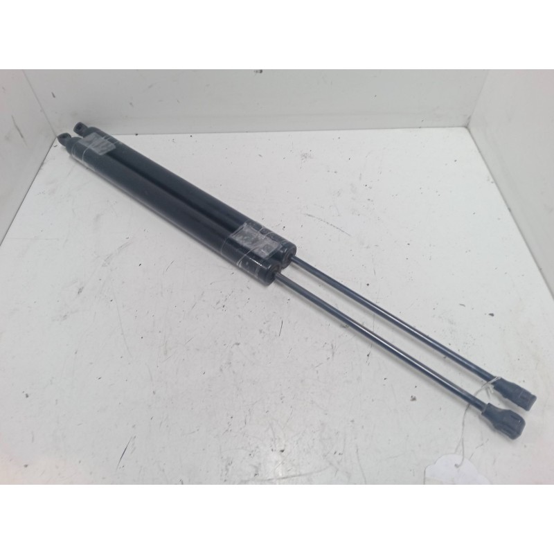 Recambio de amortiguadores malet/porton para peugeot partner tepee 1.6 hdi 90 referencia OEM IAM   