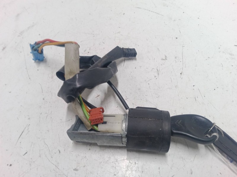 Recambio de clausor para citroën xsara picasso (n68) 2.0 hdi referencia OEM IAM   