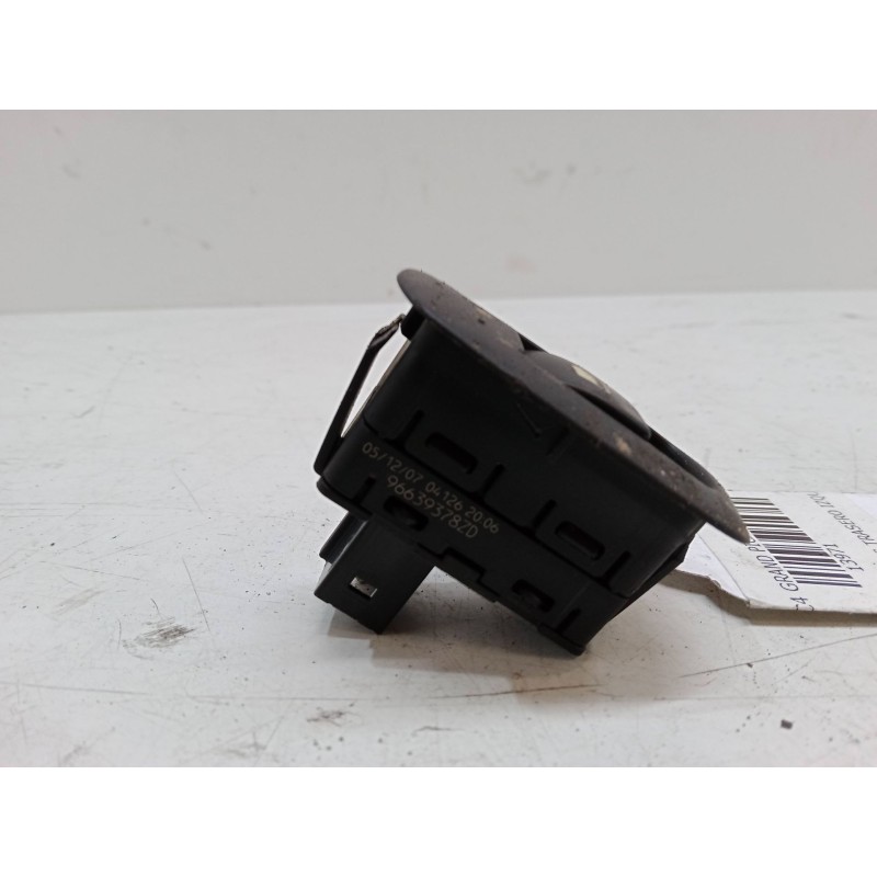 Recambio de mando elevalunas trasero izquierdo para citroën c4 grand picasso i (ua_) 1.6 hdi referencia OEM IAM   