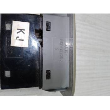 MANDO ELEVALUNAS DELANTERO DERECHO 612W16200 