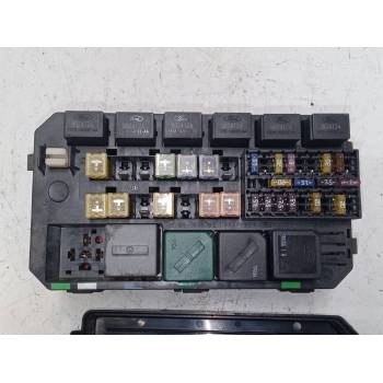 CAJA RELES / FUSIBLES XS2114A076AC 