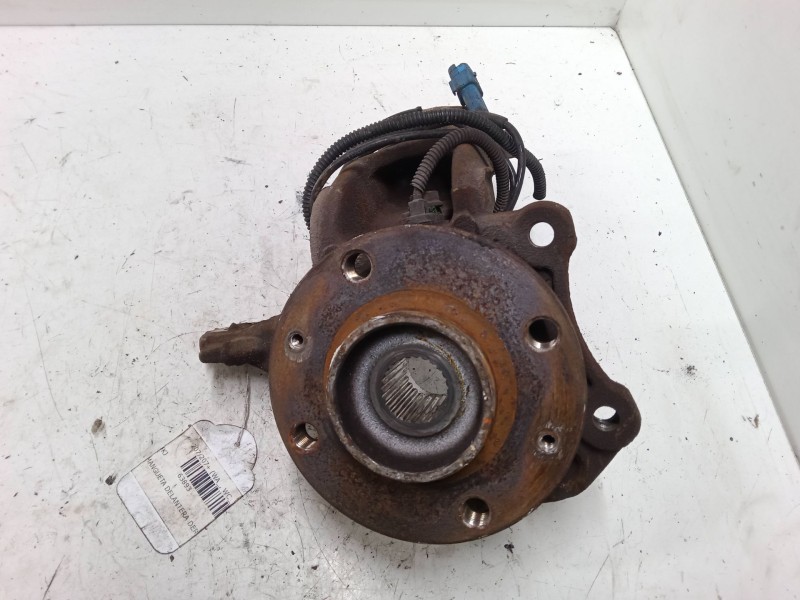 Recambio de mangueta delantera derecha para peugeot 207/207+ (wa_, wc_) 1.6 hdi referencia OEM IAM   