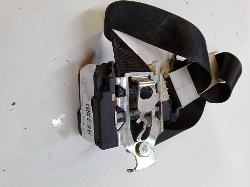 CINTURON SEGURIDAD DELANTERO DERECHO 