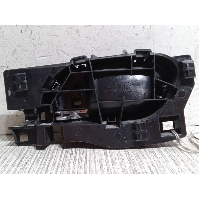 Recambio de maneta interior puerta delantera izquierda para peugeot 207/207+ (wa_, wc_) 1.4 hdi referencia OEM IAM    Recambio de maneta interior puerta delantera izquierda para peugeot 207/207+ (wa_, wc_) 1.4 hdi referencia OEM IAM
