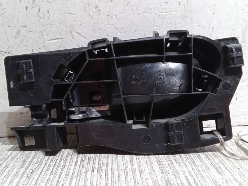 Recambio de maneta interior puerta delantera izquierda para peugeot 207/207+ (wa_, wc_) 1.4 hdi referencia OEM IAM    Recambio de maneta interior puerta delantera izquierda para peugeot 207/207+ (wa_, wc_) 1.4 hdi referencia OEM IAM