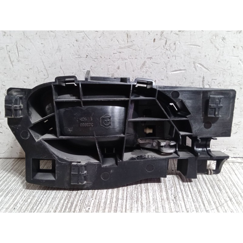 Recambio de maneta interior puerta trasera derecha para peugeot 207/207+ (wa_, wc_) 1.4 hdi referencia OEM IAM    Recambio de maneta interior puerta trasera derecha para peugeot 207/207+ (wa_, wc_) 1.4 hdi referencia OEM IAM
