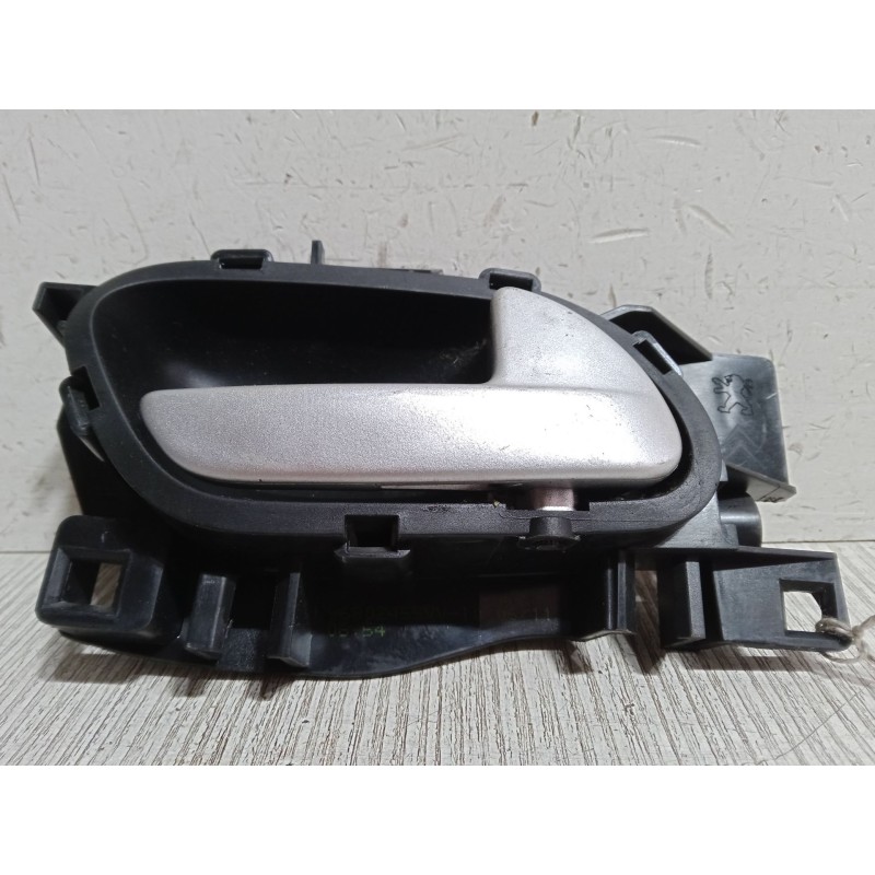 Recambio de maneta interior puerta trasera izquierda para peugeot 207/207+ (wa_, wc_) 1.4 hdi referencia OEM IAM   