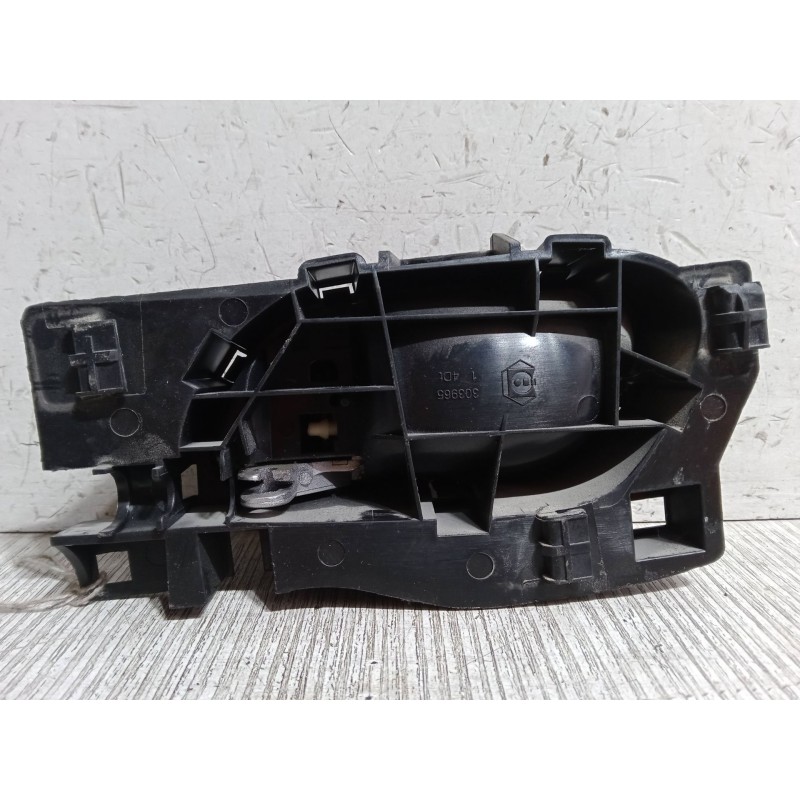 Recambio de maneta interior puerta trasera izquierda para peugeot 207/207+ (wa_, wc_) 1.4 hdi referencia OEM IAM    Recambio de maneta interior puerta trasera izquierda para peugeot 207/207+ (wa_, wc_) 1.4 hdi referencia OEM IAM