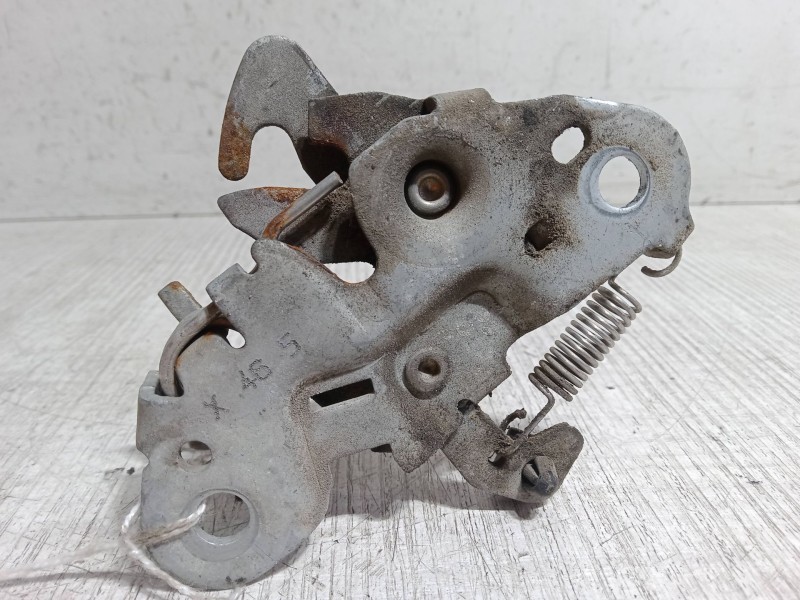 Recambio de cerradura capo para peugeot 206 hatchback (2a/c) 1.4 i referencia OEM IAM    Recambio de cerradura capo para peugeot 206 hatchback (2a/c) 1.4 i referencia OEM IAM