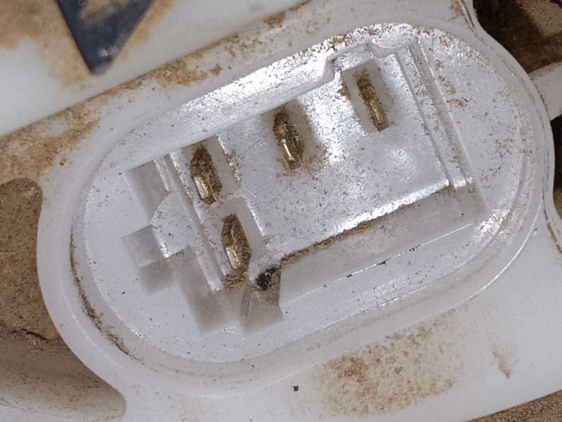 Recambio de aforador para dacia sandero 1.2 16v referencia OEM IAM   