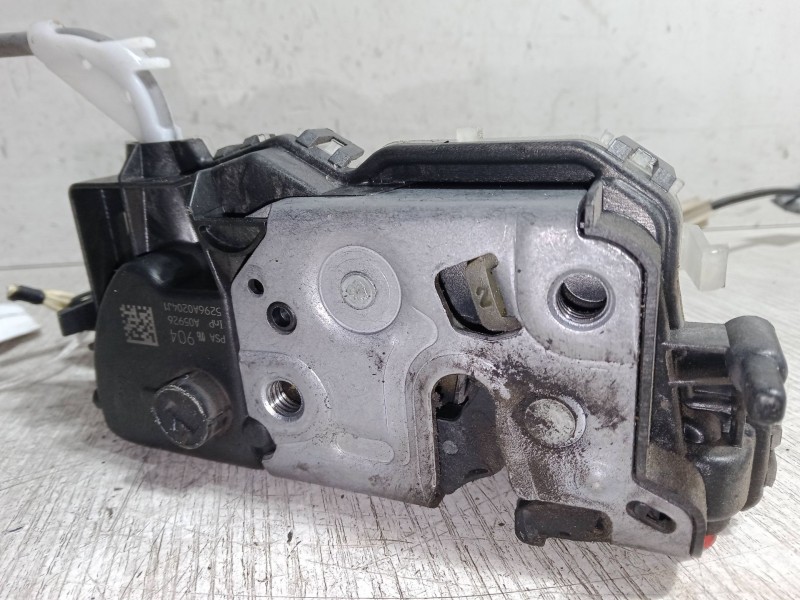Recambio de cerradura puerta trasera izquierda para citroën c4 cactus 1.2 thp 110 referencia OEM IAM   